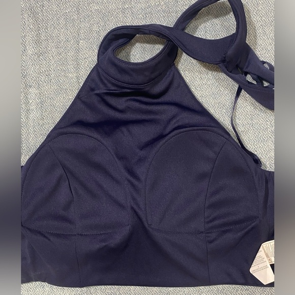 My Michelle Navy Blue Halter Criss-cross Back Cropped Top, Size 5 - Picture 6 of 9